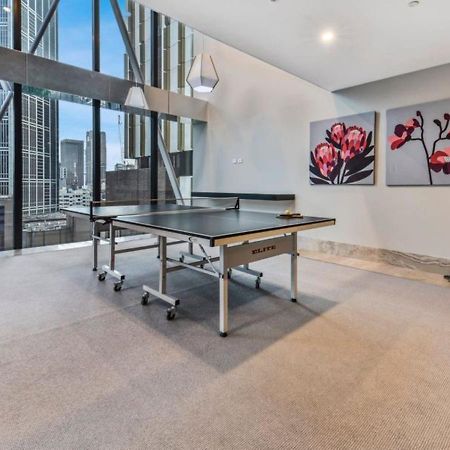 Appartamento Beautiful Skyview Cbd Highrise 3Beds With Carpark Available Melbourne Esterno foto