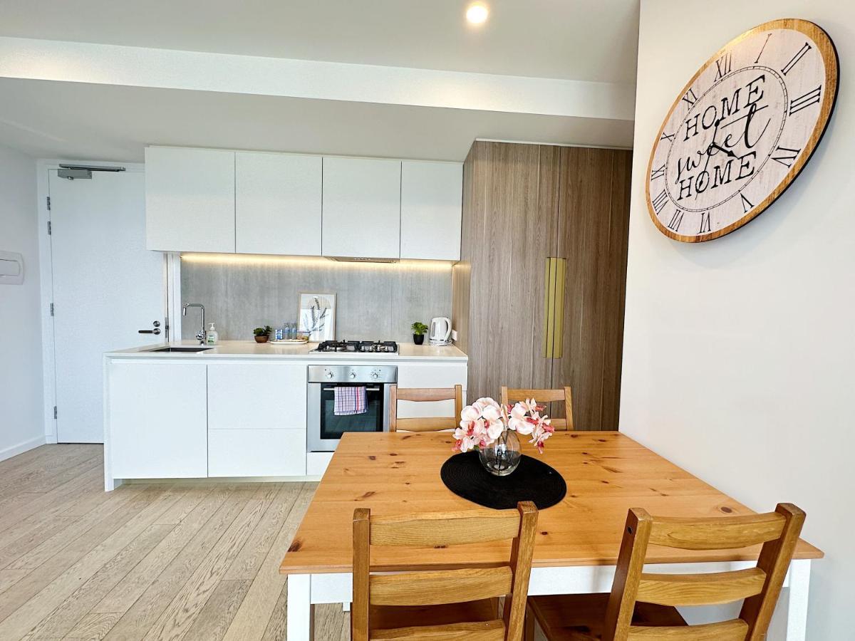 Appartamento Beautiful Skyview Cbd Highrise 3Beds With Carpark Available Melbourne Esterno foto