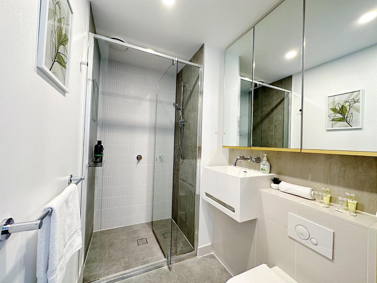 Appartamento Beautiful Skyview Cbd Highrise 3Beds With Carpark Available Melbourne Esterno foto