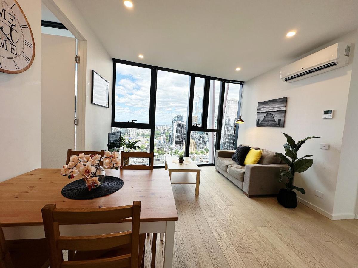 Appartamento Beautiful Skyview Cbd Highrise 3Beds With Carpark Available Melbourne Esterno foto