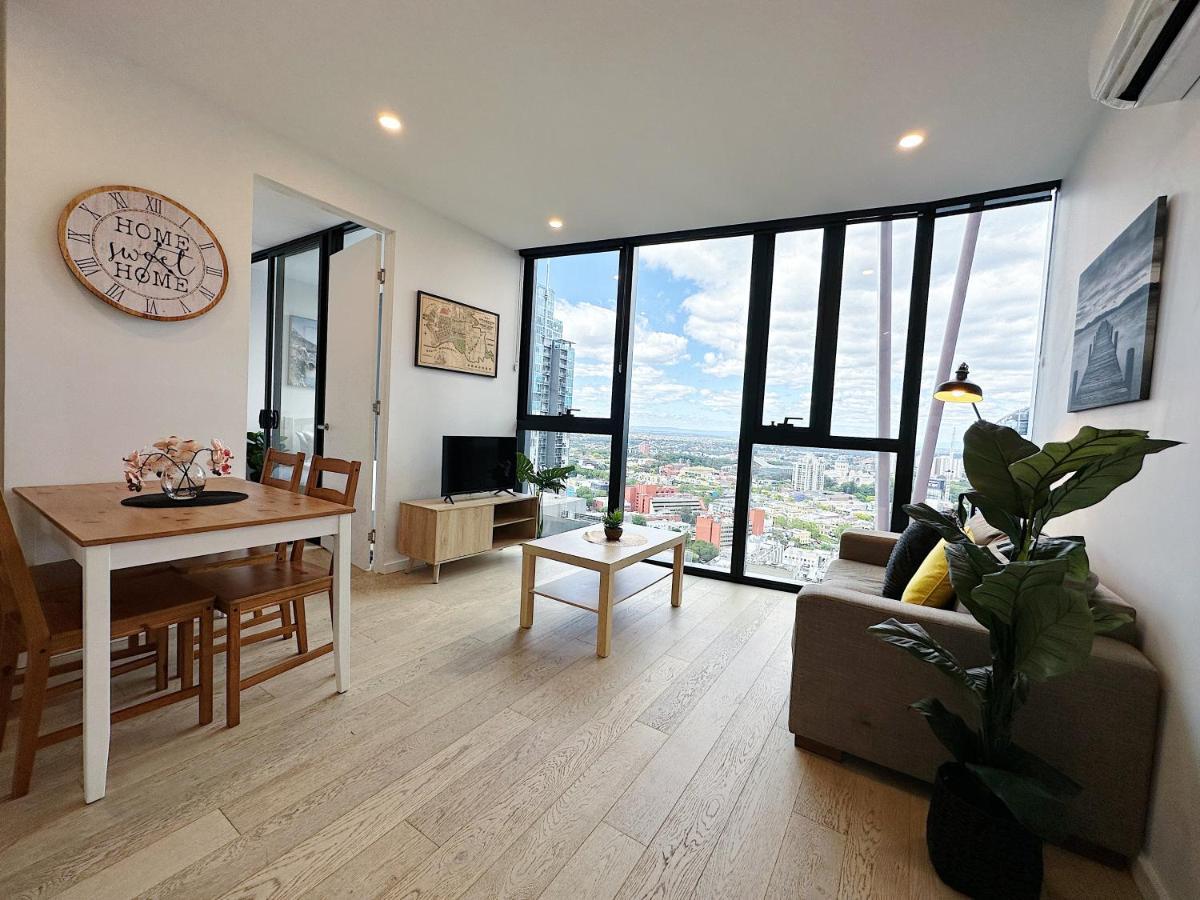 Appartamento Beautiful Skyview Cbd Highrise 3Beds With Carpark Available Melbourne Esterno foto